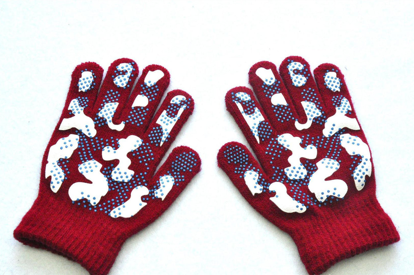 5-11 Years Old Children's Winter Warm Knitted Gloves For Primary School Students Outdoor Sports Non-slip Camouflage PVC Offset Gloves